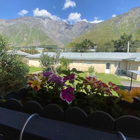 Hotel Elegant Kazbegi Exterior photo