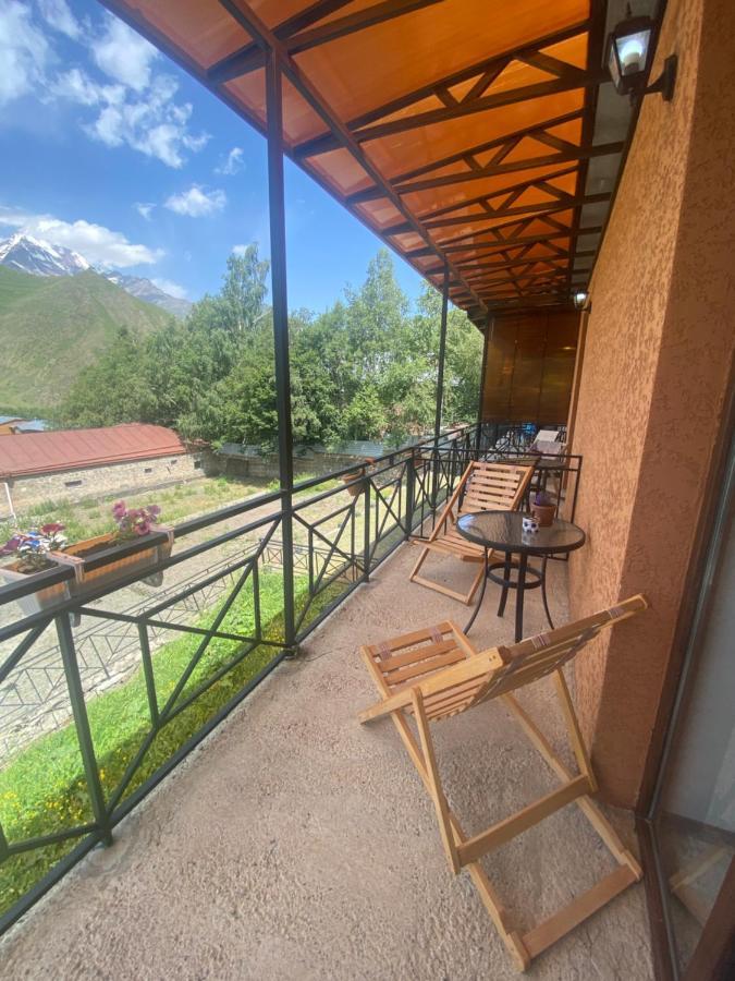 Hotel Elegant Kazbegi Exterior photo