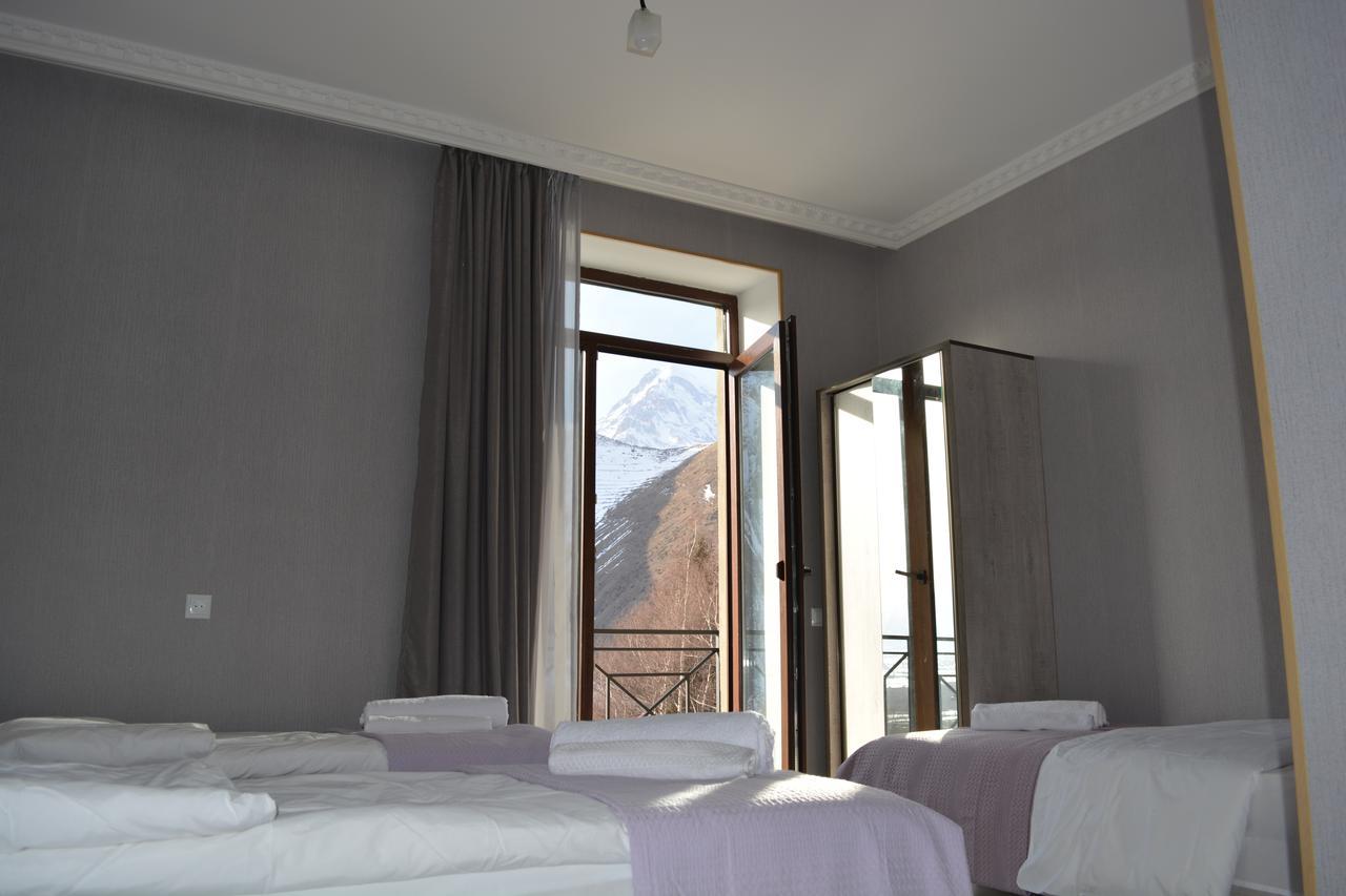 Hotel Elegant Kazbegi Exterior photo