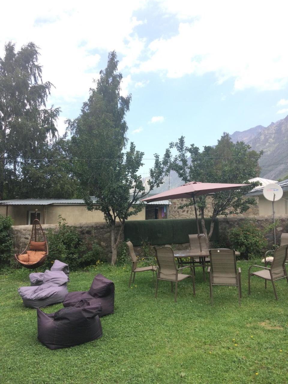 Hotel Elegant Kazbegi Exterior photo