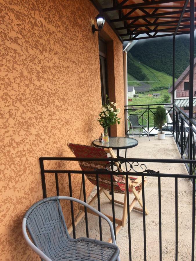 Hotel Elegant Kazbegi Exterior photo